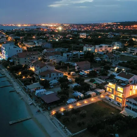 Dʻart Apartman *